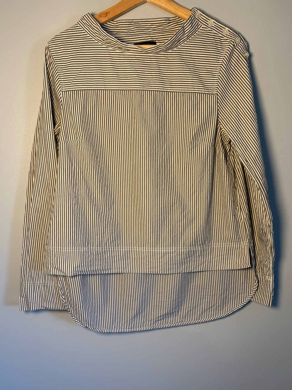 J.Crew Funnelneck Grey Striped Button-Shoulder Blouse High-Low Hem size 6